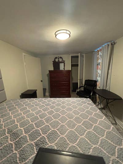 Furnished single room for rent. Main Photo