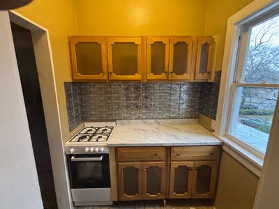 Great Student Apartment lower cost than dorm housi Main Photo