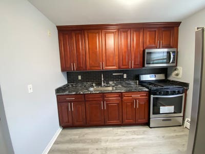 Spacious 2nd floor end unit 1BR in Mountain Club Main Photo