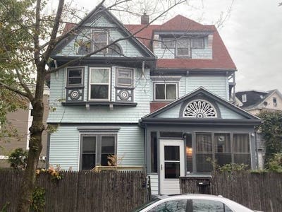 Bostonquiet and secure private furnished room. Main Photo