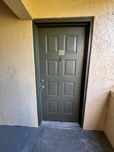 1 Bed 1 Bath_Apartment Main Photo