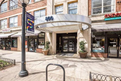 Stylish Midtown Condo in a Resort‑Style Community Main Photo