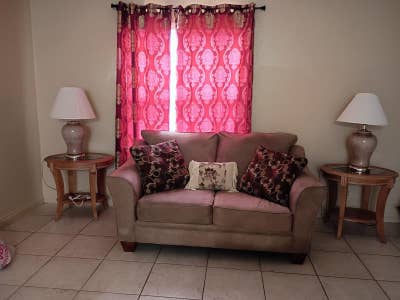 Live in Fort Lauderdale, less than a minute walk t Main Photo