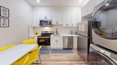  NEW! Near BioPark + Hopkins + Coppin State 🚉 | F Main Photo