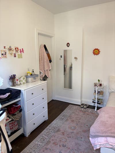 1 bedroom in LES next to East Broadway station (F) Main Photo