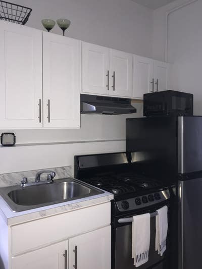 Female Roommate needed June 1st Main Photo