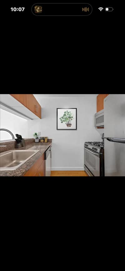 Your slice of Manhattan — steps from Central Park Main Photo