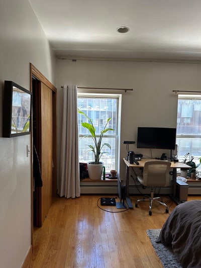 Master Bedroom Noho with private bath Main Photo