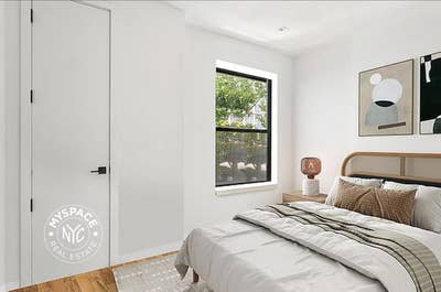 #295 Private bathroom opportunity in sunset park Main Photo