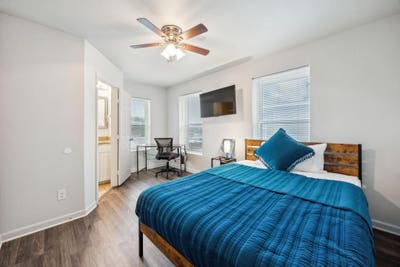 Private room w ensuite bathroom | All bills inclu Main Photo