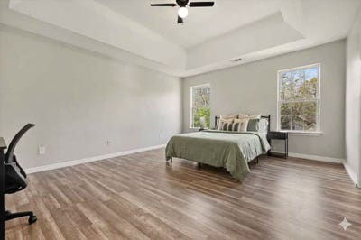 Charming private Room with shared bathroom and co Main Photo