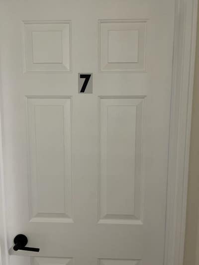 Cozy Room7 for Rent in Luxury Home in Corona Main Photo