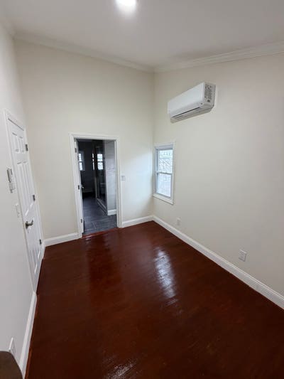 Cozy professional suite  Main Photo