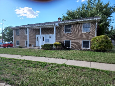 Quiet 1 BR 1 bathroom apartment in quiet neighborh Main Photo