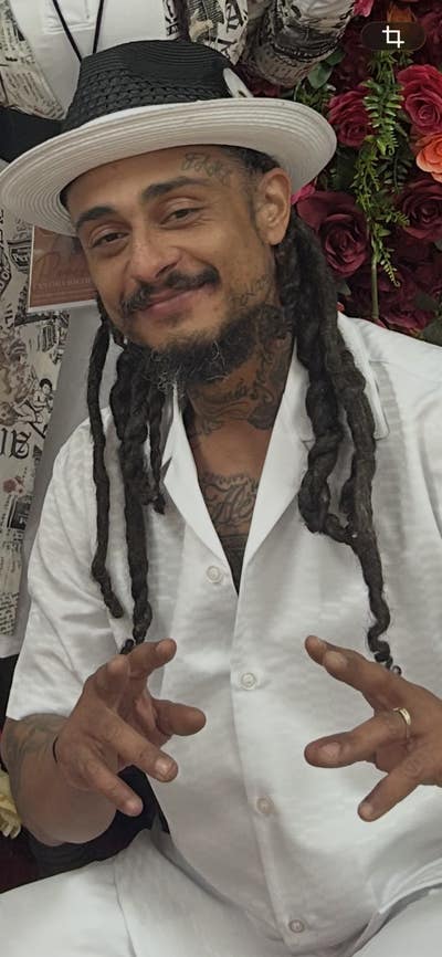 Reliable male needs room for work stays now Main Photo