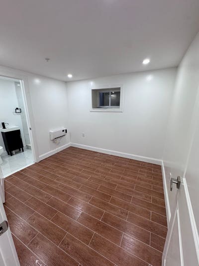 Cozy one bedone bathroom unit in Fairmount  Main Photo