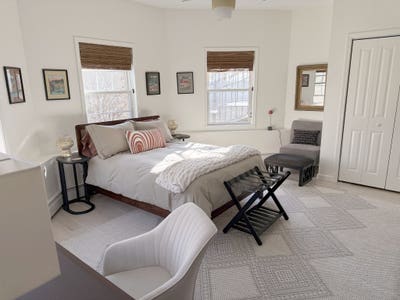 Peaceful Bedroom in Shared House_Deer Room.  Omeg Main Photo