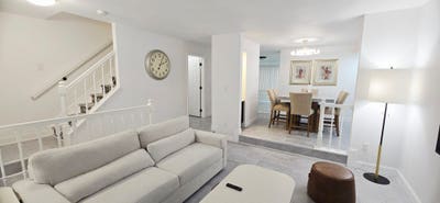 Individual BR in a townhouse available for rent. Main Photo