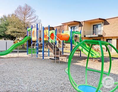 Renovated 2 Bed  2 Bath Apartment in ArlingtonTX_ Main Photo