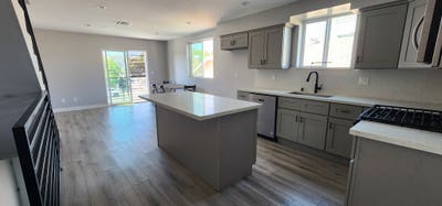 Room with private bathroom & balcony in LA Thai T Main Photo