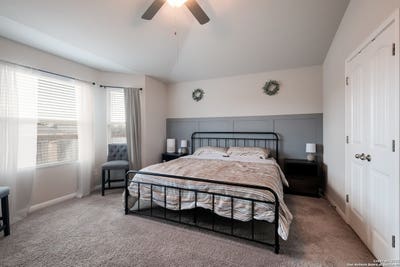 Furnished Room For Rent Main Photo