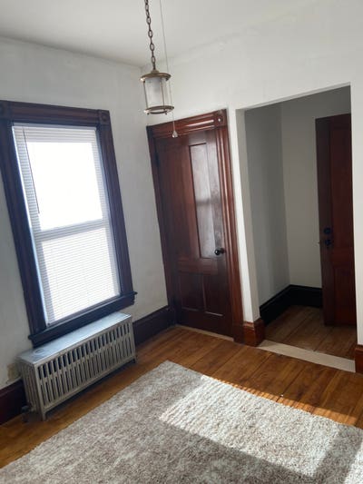 Room for rent  Main Photo