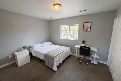 Furnished Room in Millcreek_Shared BathWiFi and u Main Photo