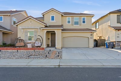 Cozy 1BRBA Room in Vacaville | Available May 2026 Main Photo