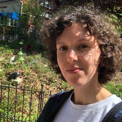 Lila - 25 yrs old - professional Main Photo