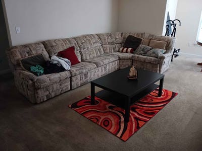 Roommate needed Main Photo