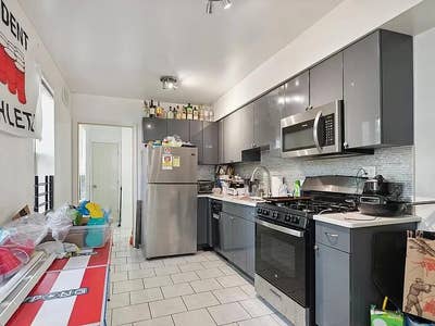 Private Room in Fully Renovated House Near Temple  Main Photo