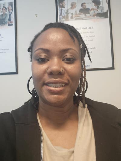 36 year old woman looking for a room in CLT Main Photo