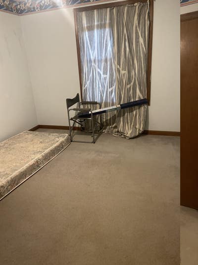 Room in Jones bridge  and old Alabama road area.  Main Photo