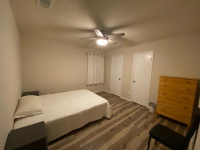 East Allen area safe ,quiet convenient rooms  Main Photo