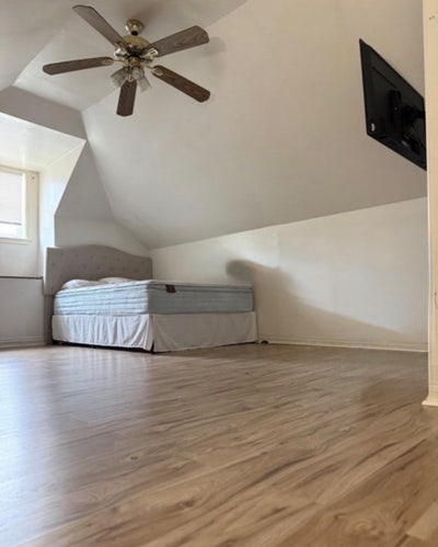 Large upstairs bedroom available  Main Photo