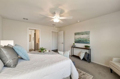 Private furnished room available Main Photo