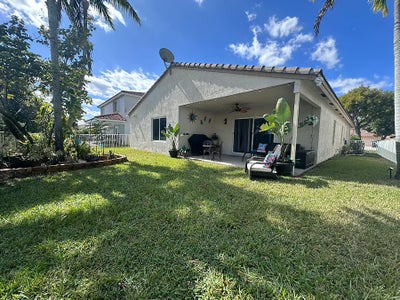 Fully Furnished Professional Resort Living  Main Photo