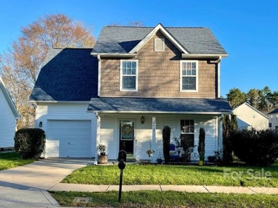 Generous pad in Locust Main Photo