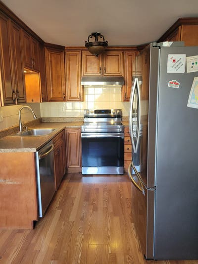 Renovated Townhouse Main Photo