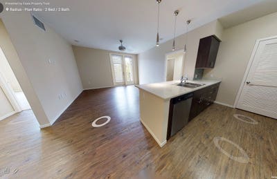 Private Br in Luxury  Apartment in Downtown Redwo Main Photo