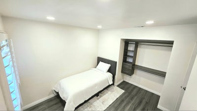 Cozy Corner Roo. Main Photo