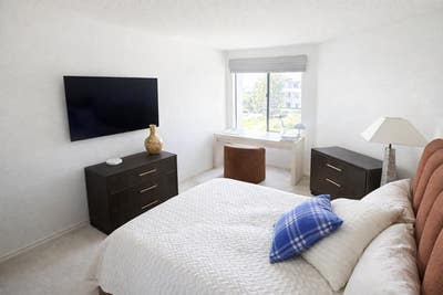 Newport Beach Bedroom & Bathroom Main Photo