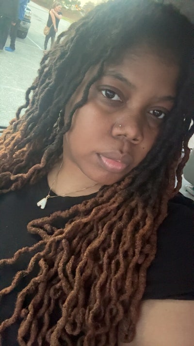 34 year old Female seeks a large room Main Photo