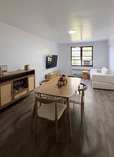 Spacious Room with Private Bathroom in Flushing Main Photo