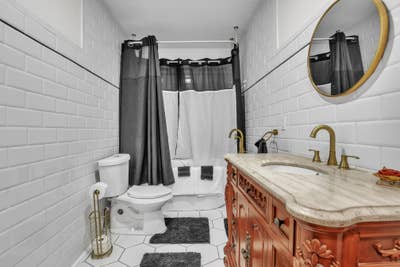 Private Suite + Bath + Laundry | Quiet Home Main Photo