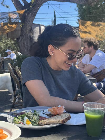 Responsible woman looking for Culver City room Main Photo