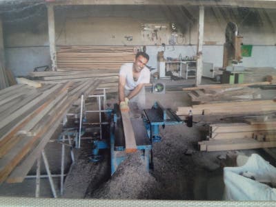 Clean and Quiet Professional working at museum  Main Photo