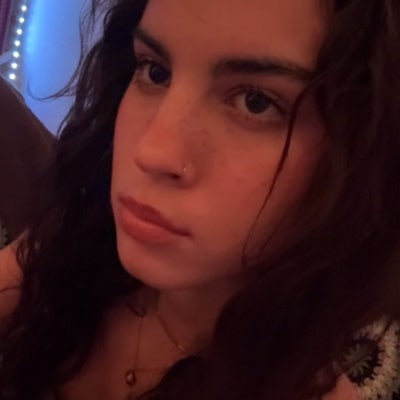 Looking for two roommates Main Photo