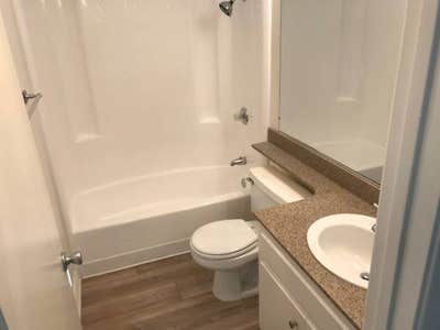 Looking for Roomate Main Photo