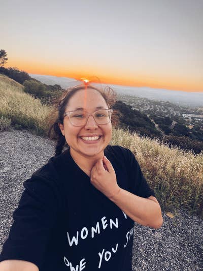 26 year old female looking for Woodland Hills room Main Photo